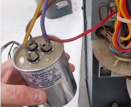 How to hook up ac capacitor