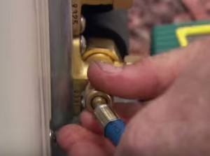 DIY Heat Pump Ductless Mini Spit outside conceting HVAC gauges