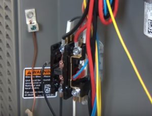 Outside Condensing Fan Motor Does Not Shut Off C3