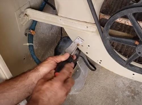 How To Fix a Swamp Cooler Bottom from Leaking Step 2