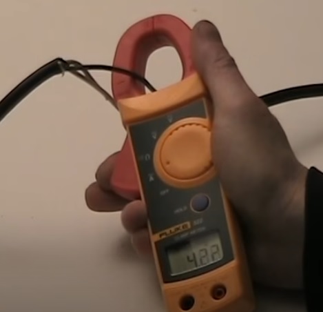 How to Use an Amp Clamp Multimeter
