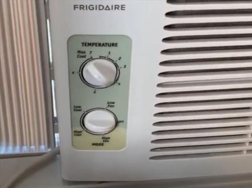 What is the Smallest Window Air Conditioner Frigidaire FFRA0511R1E Controls