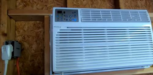 Window AC Unit With Supplemental Heat